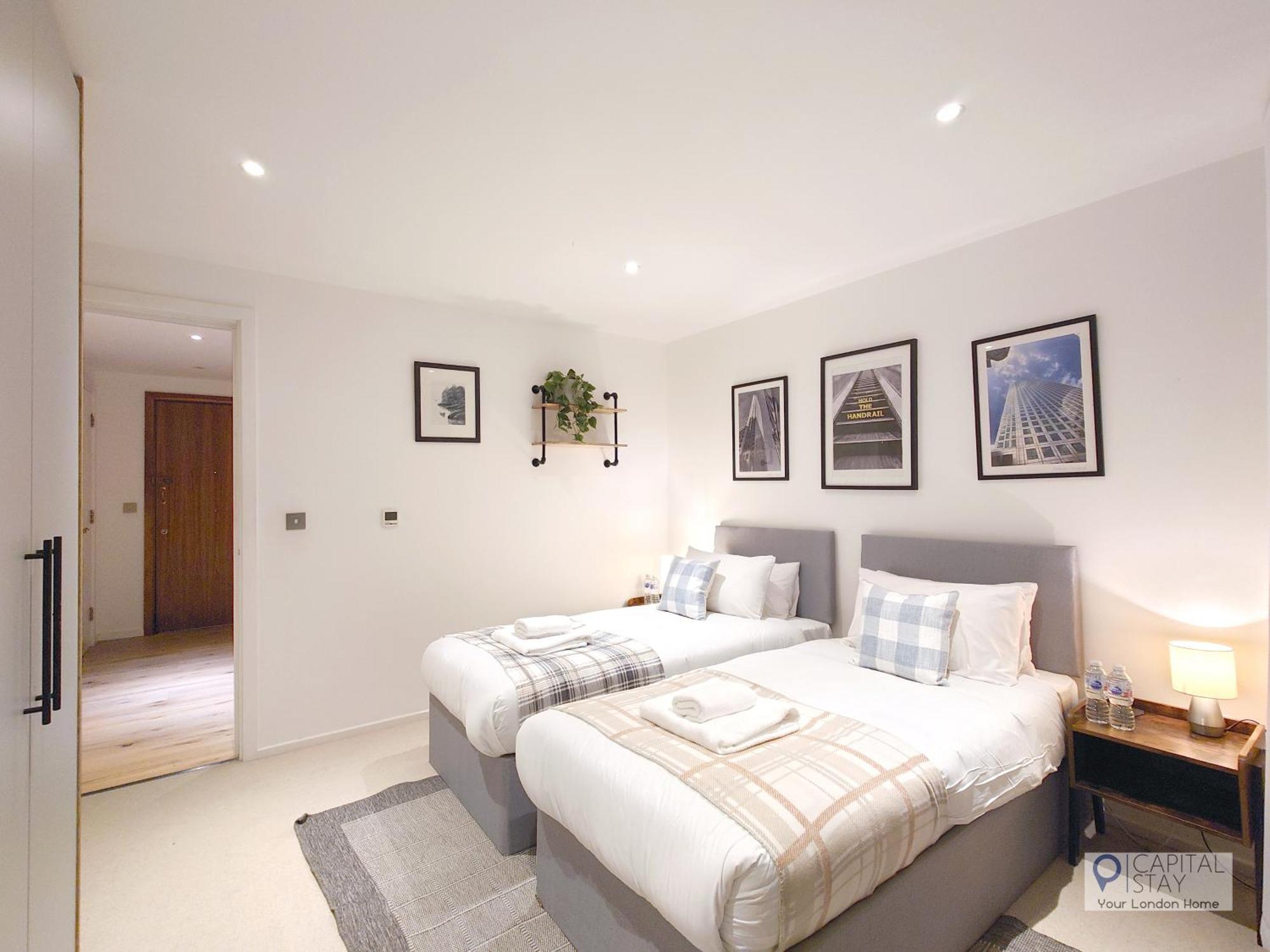 Deluxe Two Bed Apartment With River & City View London Ngoại thất bức ảnh