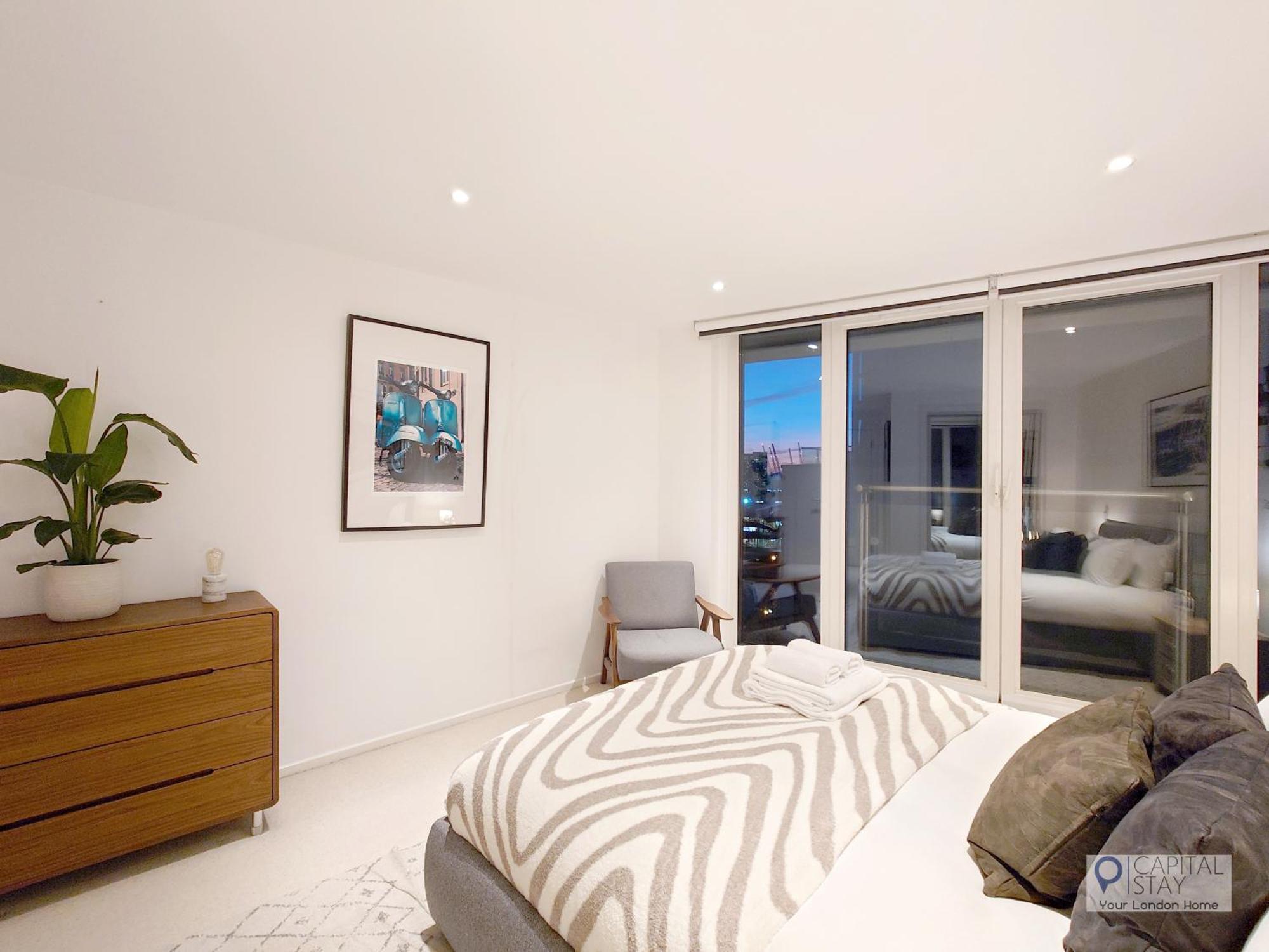 Deluxe Two Bed Apartment With River & City View London Ngoại thất bức ảnh