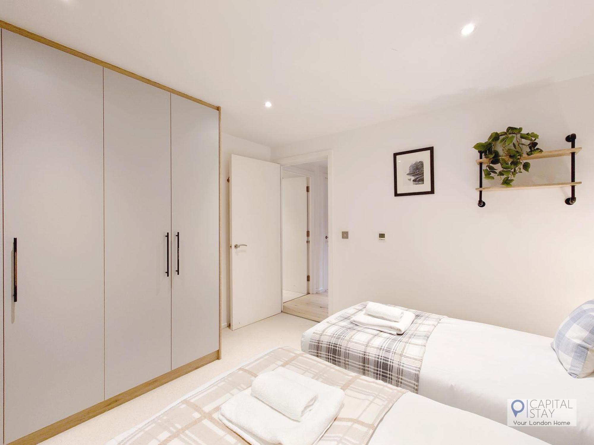 Deluxe Two Bed Apartment With River & City View London Ngoại thất bức ảnh